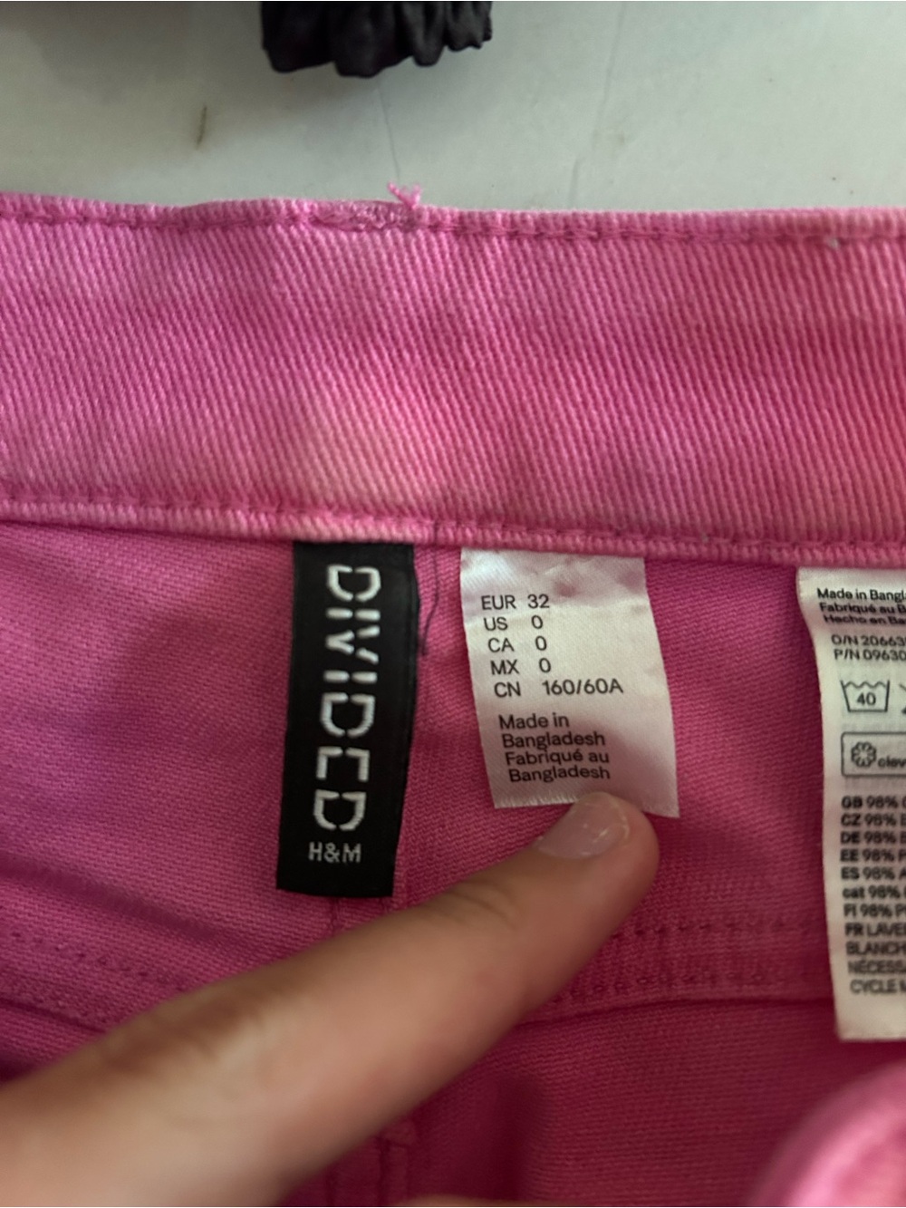 H&M Bright Pink Wide-Leg Jeans - Picture 3 of 3
